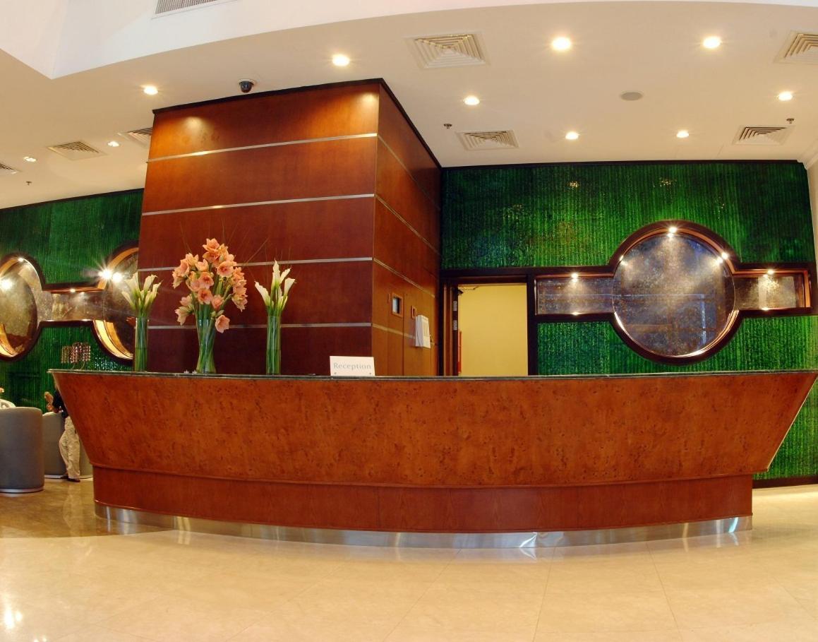 Gokulam Park Doha Hotel Beltér fotó