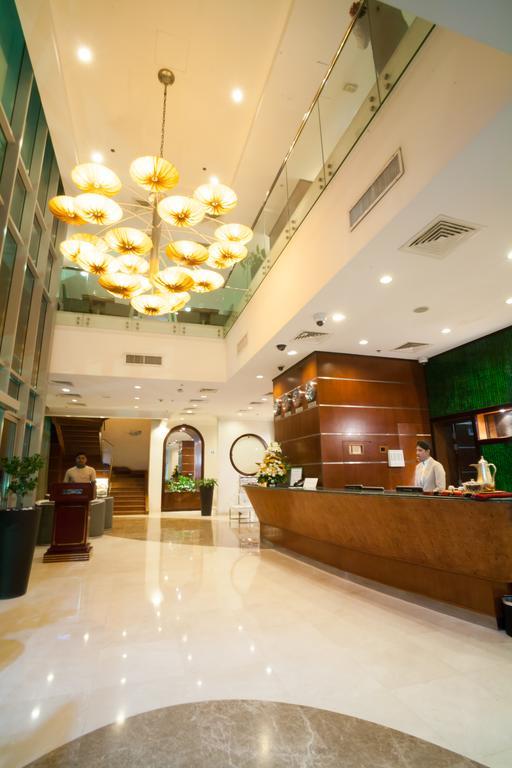 Gokulam Park Doha Hotel Kültér fotó