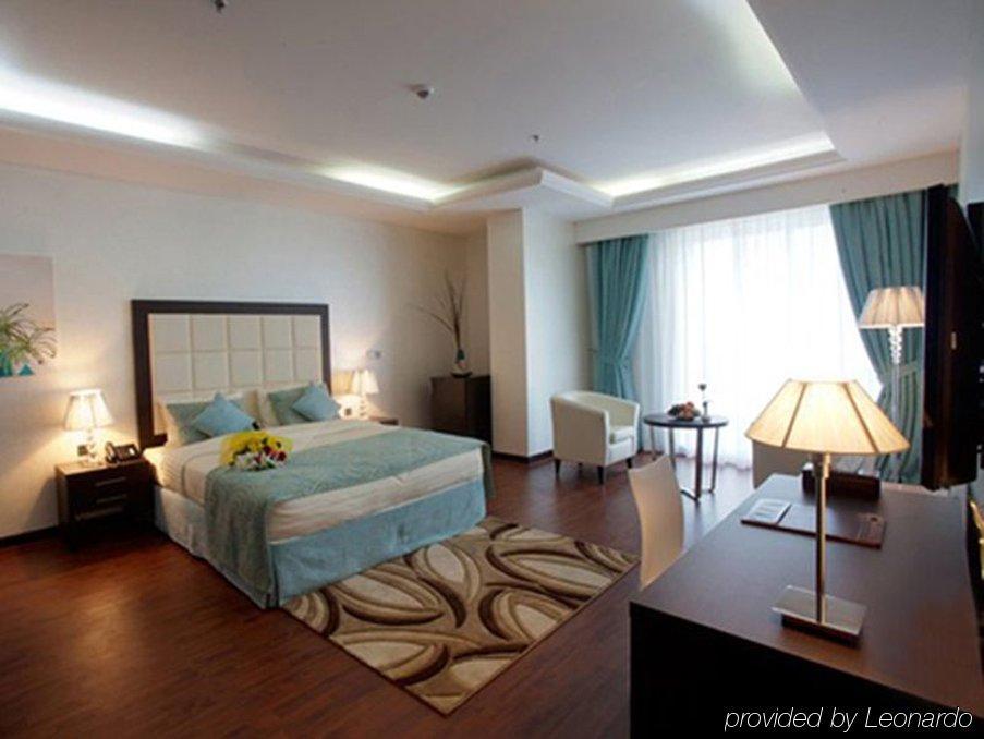 Gokulam Park Doha Hotel Szoba fotó
